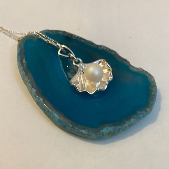 NEW Freshwater Cultured Pearl necklace & earrings - Picture 3 of 6